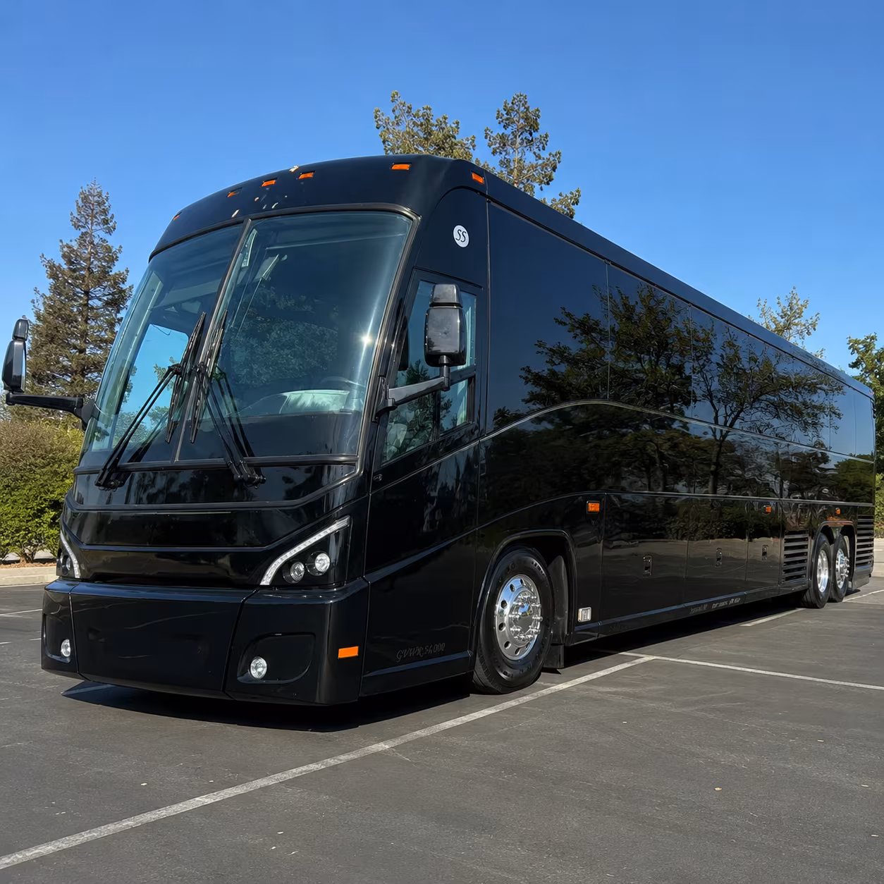 wellington charter bus rental exterior